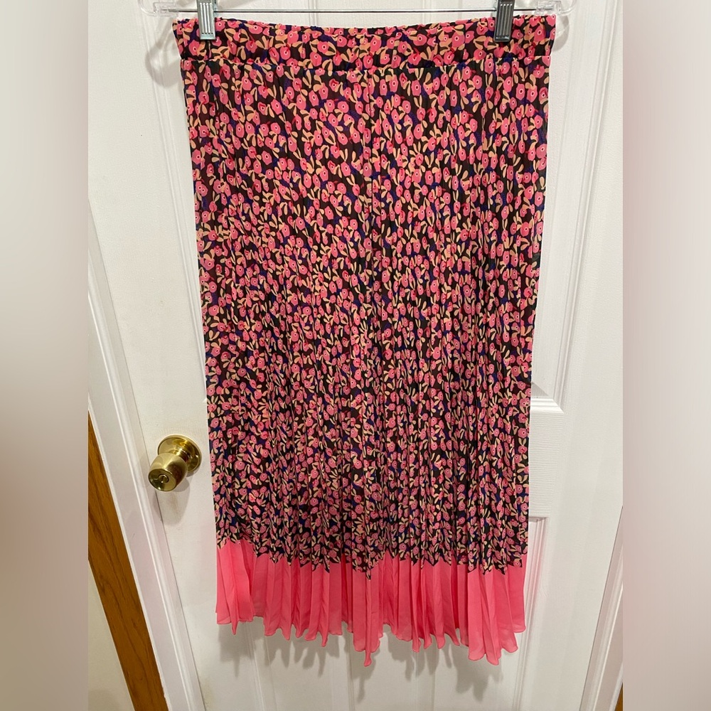 WD.NY Floral Pleated multicolor with Pink Hem skirt, sz Medium